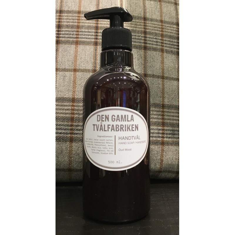 Tvål med pump Oud Wood 500 ml Tvål med pump Oud Wood 500 ml
