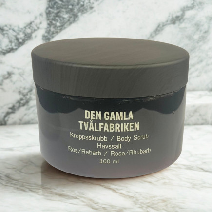 Skrubb Havssalt Ros & Rabarber 300 gr